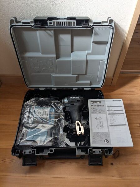 マキタ 18V 充電式 インパクトドライバー TD173DRGXBブラック ケース付き バッテリーなし 新品未使用 おまけ付き