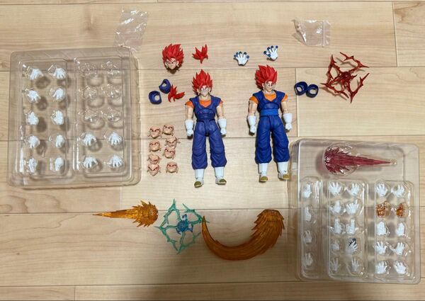海外製品 ドラゴンボール ベジット S.H.フィギュアーツスケール 2体セット フィギュア スーパーサイヤ人 孫悟空 ベジータ