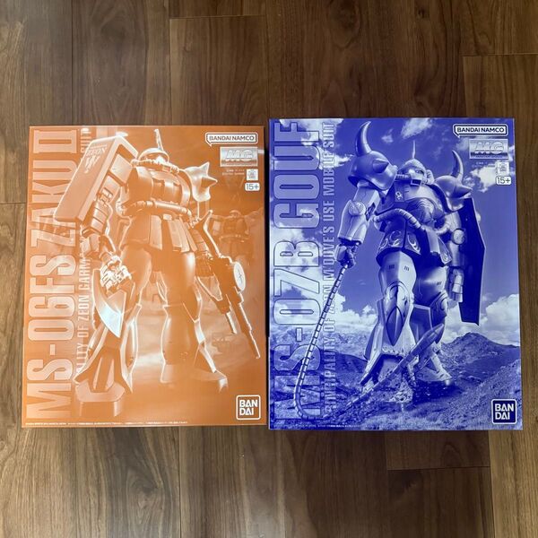 ガンプラ MG 1/100 マクベ専用グフ & ガルマザビ専用ザクⅡ