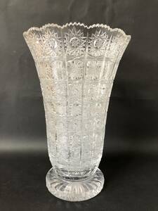 クリスタル　ガラス　ハンドカット　ボヘミアンガラス　見事な花瓶　高さ３０ｃｍ！テーブルウェアー　テーブルコーディネイト