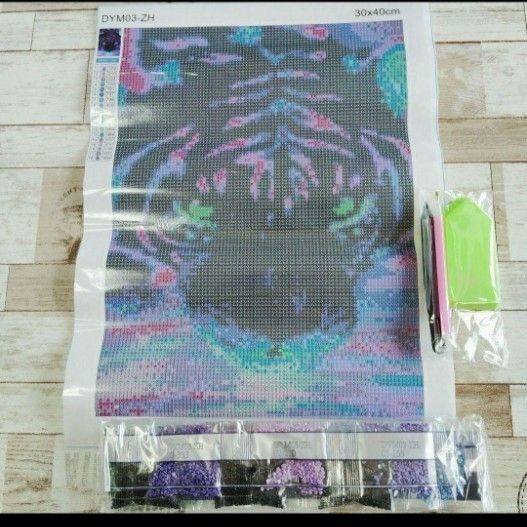 ダイヤモンドアート塗装 黒狼と緑の鋭い目の視力30x40 cm☆