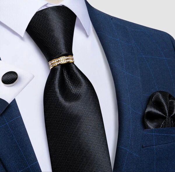 【4点セット】ネクタイペイズリーストライプ結婚式リング二次会黒ブラック金ゴールド高見え光沢感高級感二次会お呼ばれパーティ卒業式入学