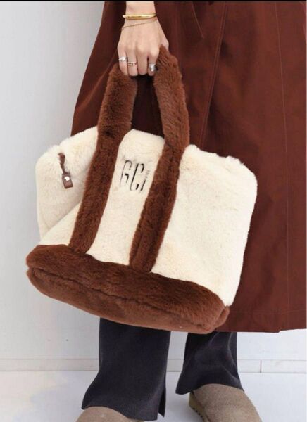 今季☆L'Appartement【GOOD GRIEF!/グッド グリーフ】 GCA EMB. FAUX FUR TOTE BAG