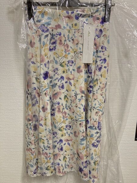 新品 ジルバイジルスチュアート 花柄シフォンスカートS