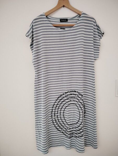 未使用、Tシャツワンピース グレーのボーダー M~L タグ付き