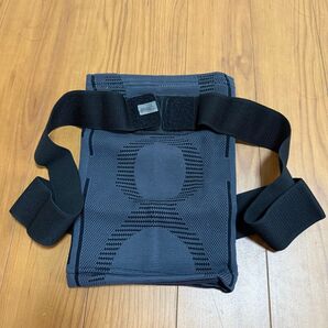 新品 膝サポーター 関節 ランニング フィットネス 筋トレ XL バックル式