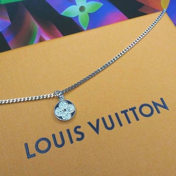 ルイヴィトン LOUISVUITTON (正規品) ☆美品☆ ミニサークル型フラワーチャーム&ネックレスチェーン(社外品)