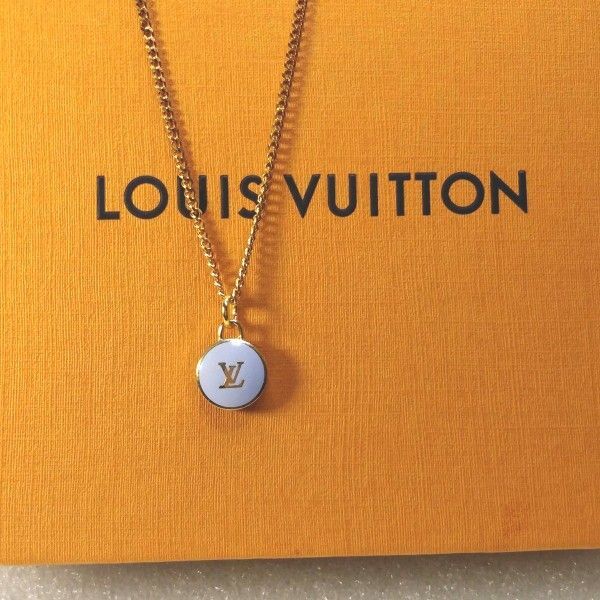 ルイヴィトン LOUISVUITTON (正規品) ☆良品☆サークル型LVロゴ印字チャーム&ネックレスチェーン(社外品)