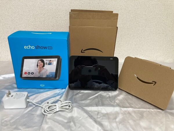 極美品◎ Echo Show 8 (エコーショー8) 第2世代 HDスマートディスプレイ with Alexa チャコール