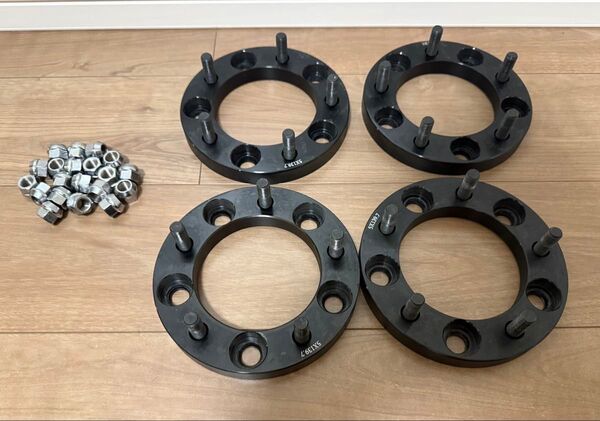ワイドトレッドスペーサー5穴 4枚組 PCD139.7 ボルトピッチM12x1.25 厚さ20mm ブラック