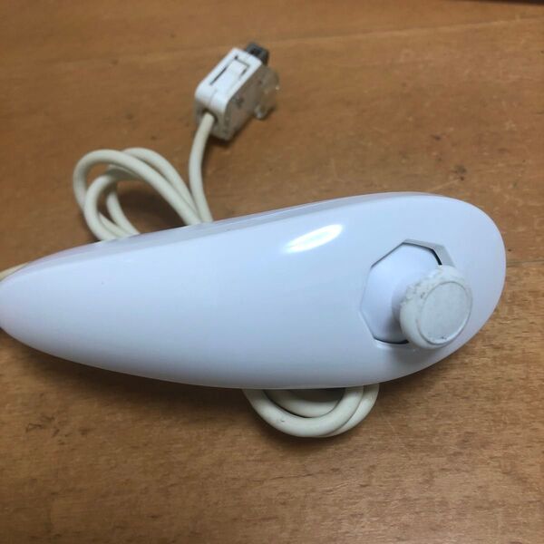 【匿名 送料無料】家庭用ゲーム機 任天堂Wiiヌンチャクホワイト417-11