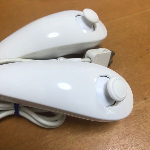 匿名 送料無料】家庭用ゲーム機 任天堂Wiiヌンチャク ホワイト417-37