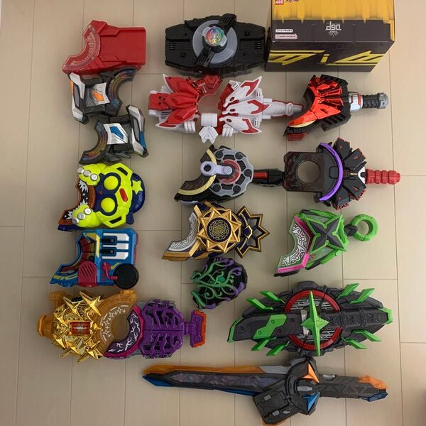 仮面ライダーギーツ デザイアドライバー バックル セット