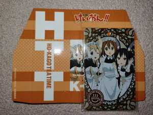 送料無料 新品未使用 けいおん！！ メタリックプレート3 No.04 平沢唯 琴吹紬 中野梓 あずにゃん メイド服 京都アニメーション