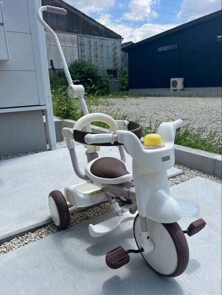 三輪車 ホワイト×ブラウン iimo