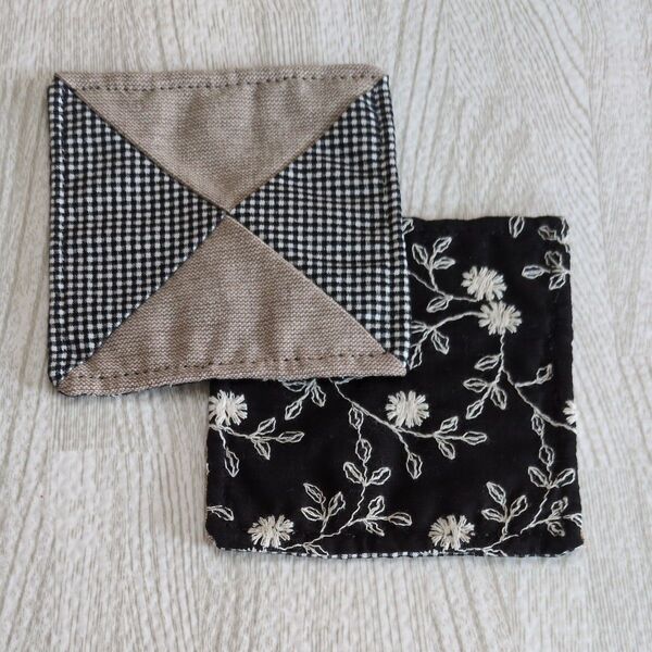 ハンドメイド コースター 2枚セット パッチワーク風 刺繍