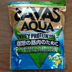 明治 SAVAS AQUA グレープフルーツ風味 800g ホエイプロテイン
