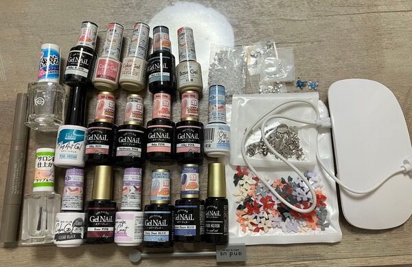ジェルネイルセット まとめ売り ネイル用品 パーツなど マグネットネイル ジェルネイル ネイルライト