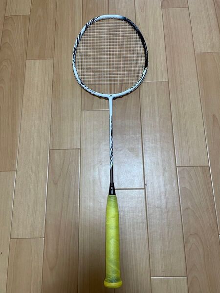 バドミントン ラケット ヨネックス アストロクス99 ゲーム 4U