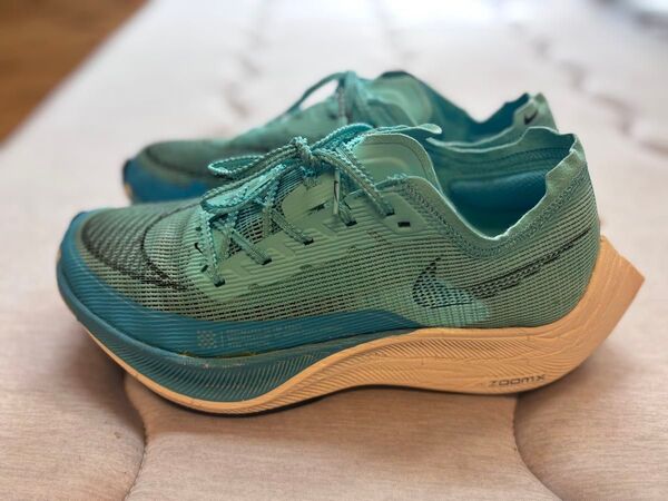 NIKEヴェイパーフライ2【26.0cm】
