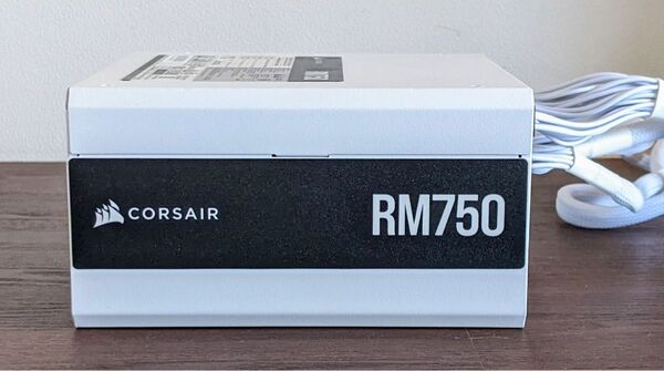 CORSAIR RM750 WHITE 750W GOLD認証 動作確認済み