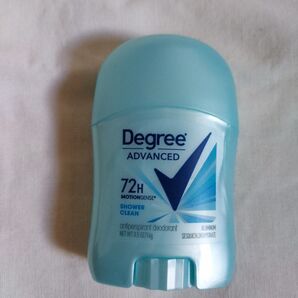 Degree Advanced シャワークリーン デオドラント 制汗剤