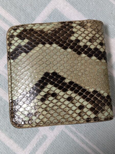 アルズニ ALZUN ミニマム財布 ダイヤモンドパイソン ヘビ革 本革二つ折り財布 極美品バイカーズウォレットライダースウォレット