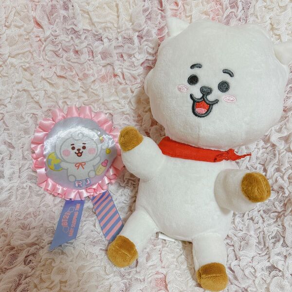BT21 RJ 一番くじ ぬいぐるみ フリル付きぬいぐるみバッジ アミューズメント景品 バンダイ A賞 ラインフレンズ
