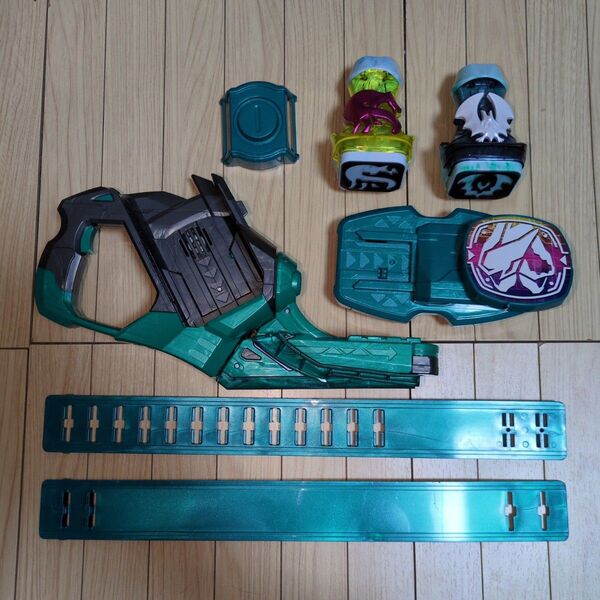 【※返品不可】仮面ライダーリバイス DXツーサイドライバー DXバイスタンプ2個セット