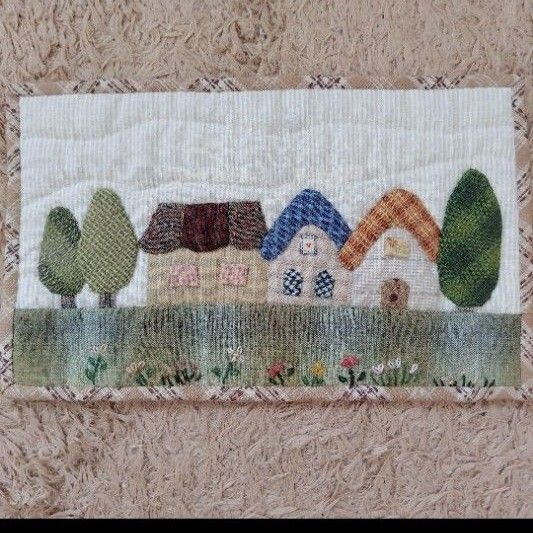 ハウスパッチワークタペストリー ハンドメイド