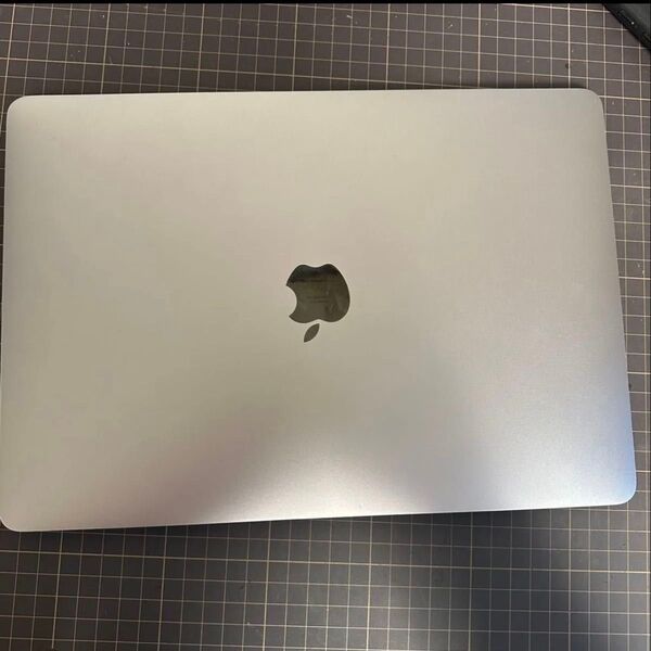 MacBook Pro M1 13-inch、2020モデル