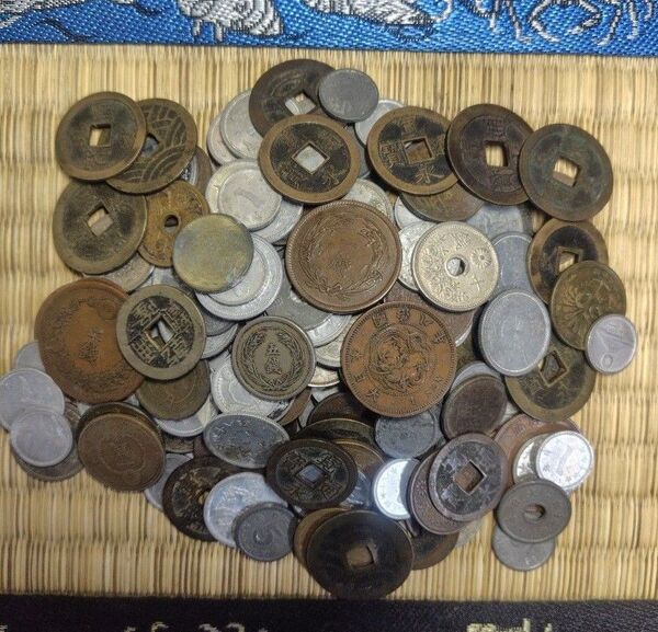 古銭 まとめ売り 約200枚 稲1銭銅貨 稲5銭白銅貨 寛永通宝 乾隆通宝 文久永宝 穴銭