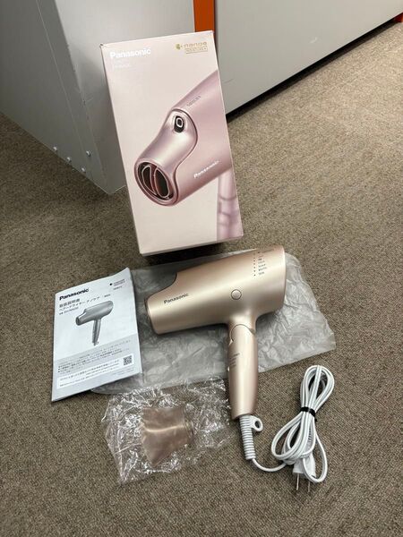 【極美品】Panasonic パナソニック ヘアドライヤー EH-NA0G-P ピンク