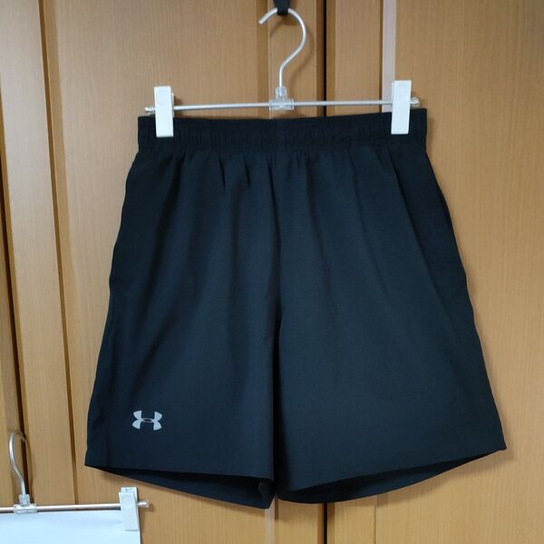 アンダーアーマーハーフパンツSM ウーブン系HIEATGEARヒートギア 裏メッシュパンツ ショートパンツUNDER ARMOUR
