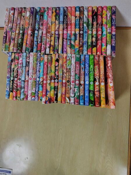 ちはやふる全巻+オフィシャルファンブック1冊つき