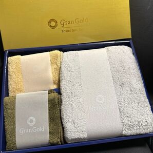 グランゴールド ソフトタッチタオルギフト ハンカチサイズ2枚デイリーサイズ1枚 豪華な見栄えのゴールド箱入 SP-36499