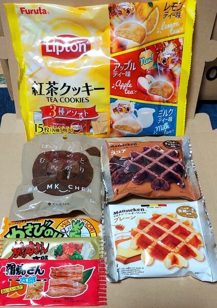 ▼ビンゴの景品として▼No.35お菓子詰め合わせ7点セット◆◆箱の隙間に小さめのお菓子を詰めます◆◆