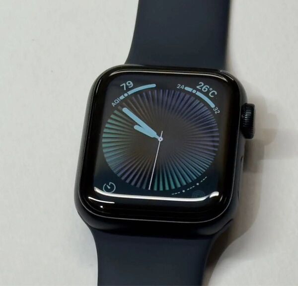 美品 100% ケア Apple Watch SE2 40mm スターライトアルミニウム アップルウォッチ GPS108 154