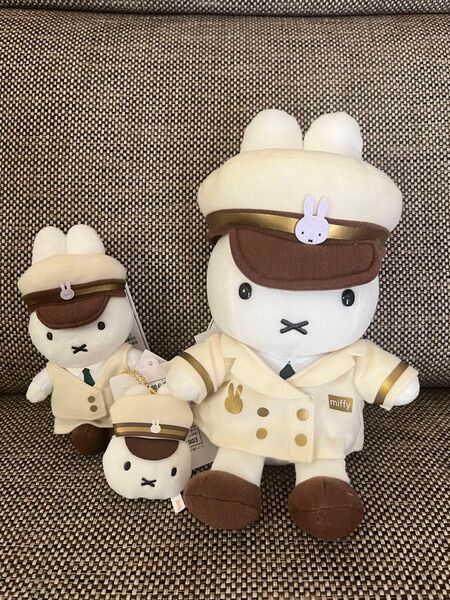 東京駅 駅長さん ミッフィー miffy style 2025 ぬいぐるみ マスコット チャーム