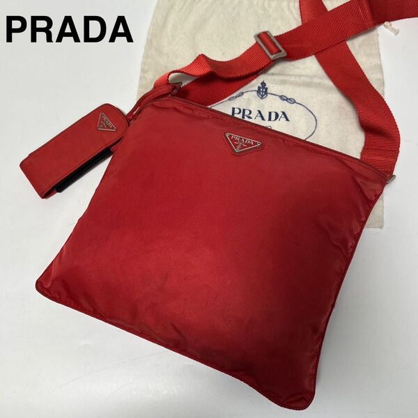 r83 プラダ 三角ロゴ ナイロン レッド ショルダーバッグ サコッシュポーチ付 PRADA