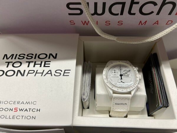 Swatch OMEGA Snoopy 白
