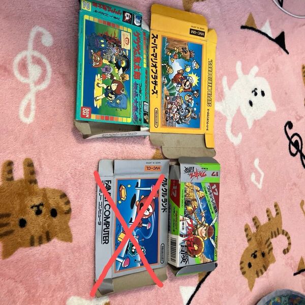 ファミコンケースのみ 三個