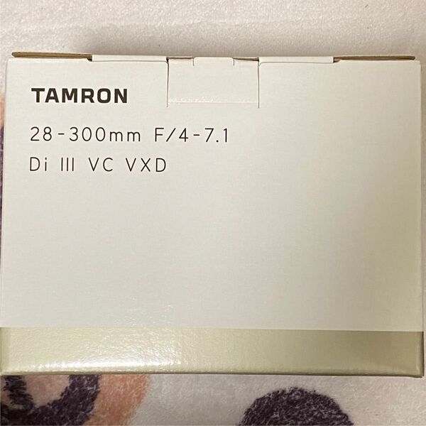 28-300mm F/4-7.1 Di III VC VXD (Model A074) タムロン TAMRON