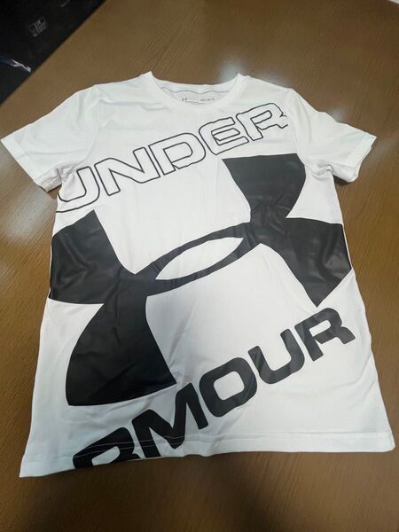 Under Armour 白 Tシャツ YLG/JG 半袖 ホワイト 半袖Tシャツ キッズ プリント