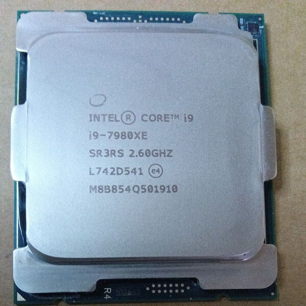 CPU intelcor i9 7980XE SR3RS 18C 2.6HZ 165W LGA 2066 中古品