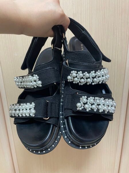 RANDA ビジューサンダル 最終価格