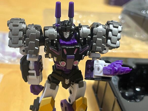 トランスフォーマー 非正規 iron factory ターン 似 っぽい人