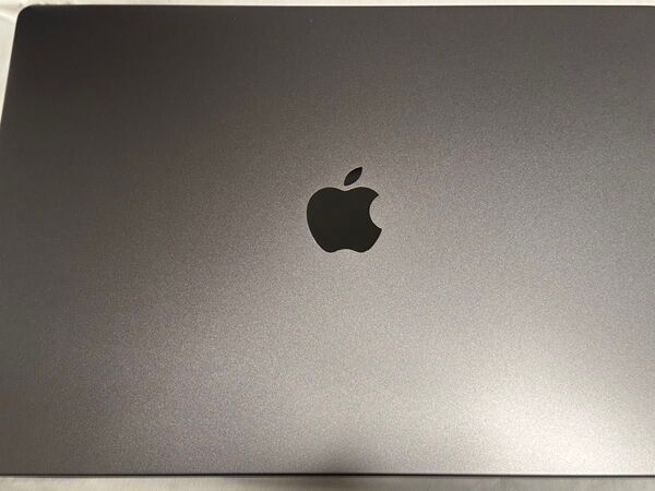 美品 MacBook Pro 16.2インチ 24GB 512GB M4 2024 MX2X3LL/A MX2X3J/A
