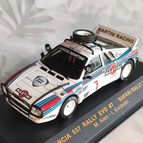 LANCIA 037 RALLY EVO #7 SAFARI RALLY ミニカー 1/43スケール