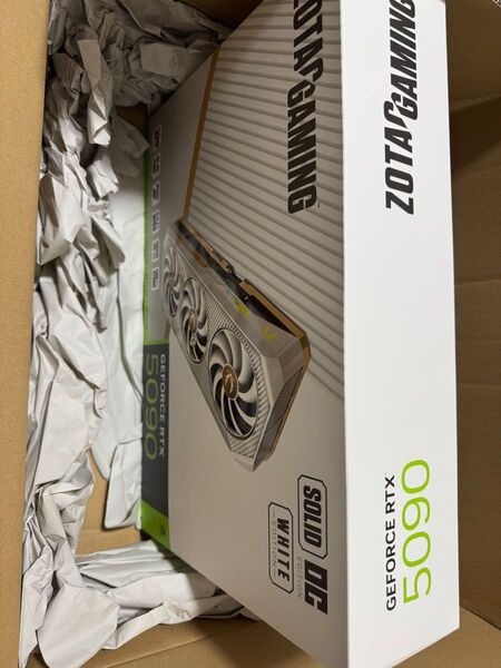 ② RTX5090 SOLID